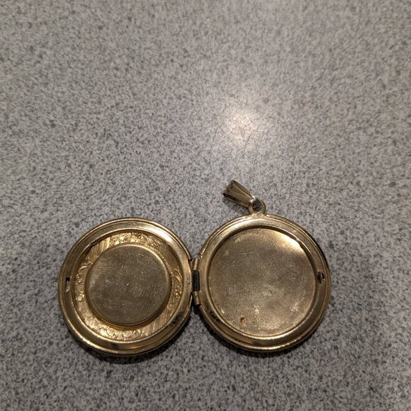 ROSE LOCKET - Picture 6 of 9